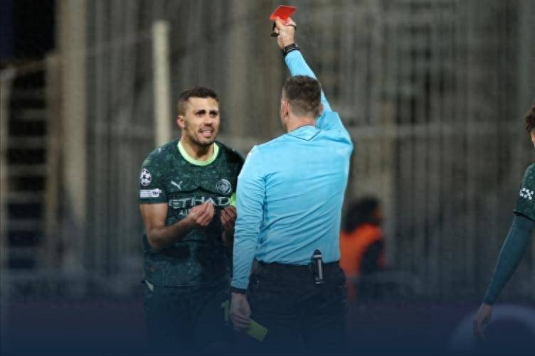 惨案不断!瓜迪奥拉该下课 曼城1-3送博德闪耀首胜 哈兰德8场梦游